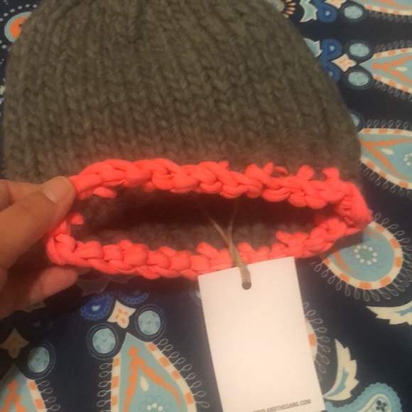 Wool and the gang Peruvian wool beanie - Picture 6 of 7